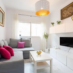Appartamento Holidays2malaga Carrera Capuchinos Free Parking Aircon Downtown, Málaga